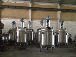 Electric heating reactor 